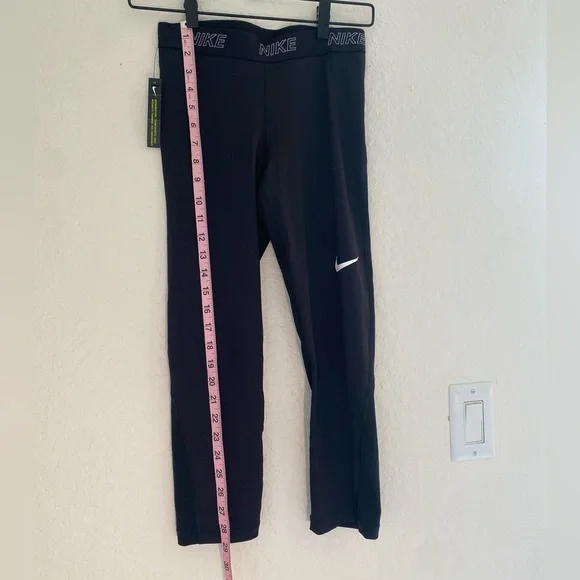 Nike Capri Leggings Size S - Picture 4 of 4